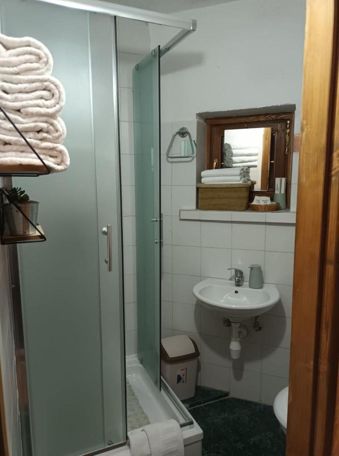 Robinson Vila Kitokret Kutjevo Bagian luar foto